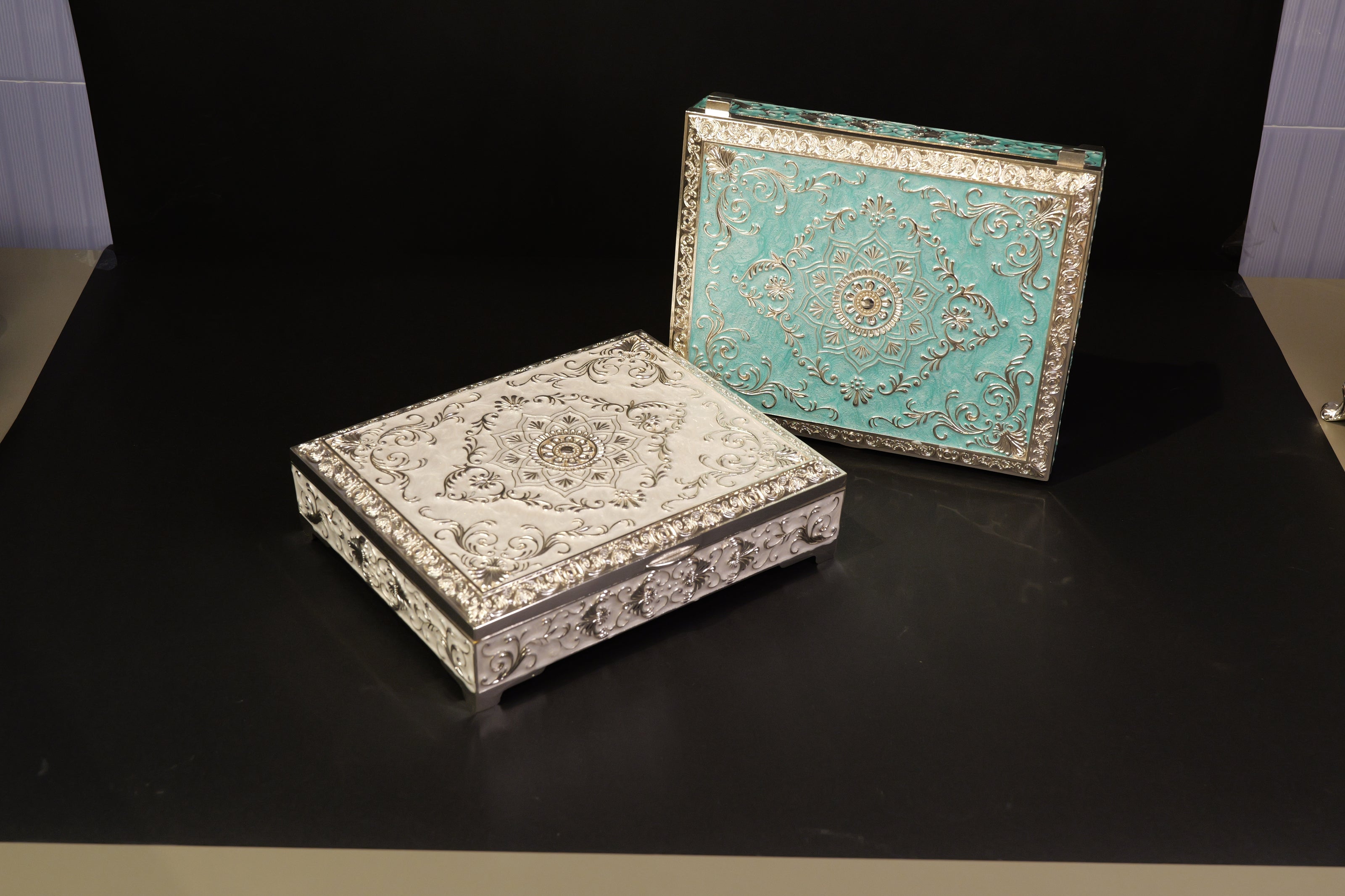 DESIGNER PITAARA (4 COMPARTMENTS)