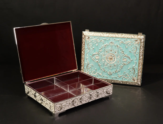 DESIGNER PITAARA (4 COMPARTMENTS)