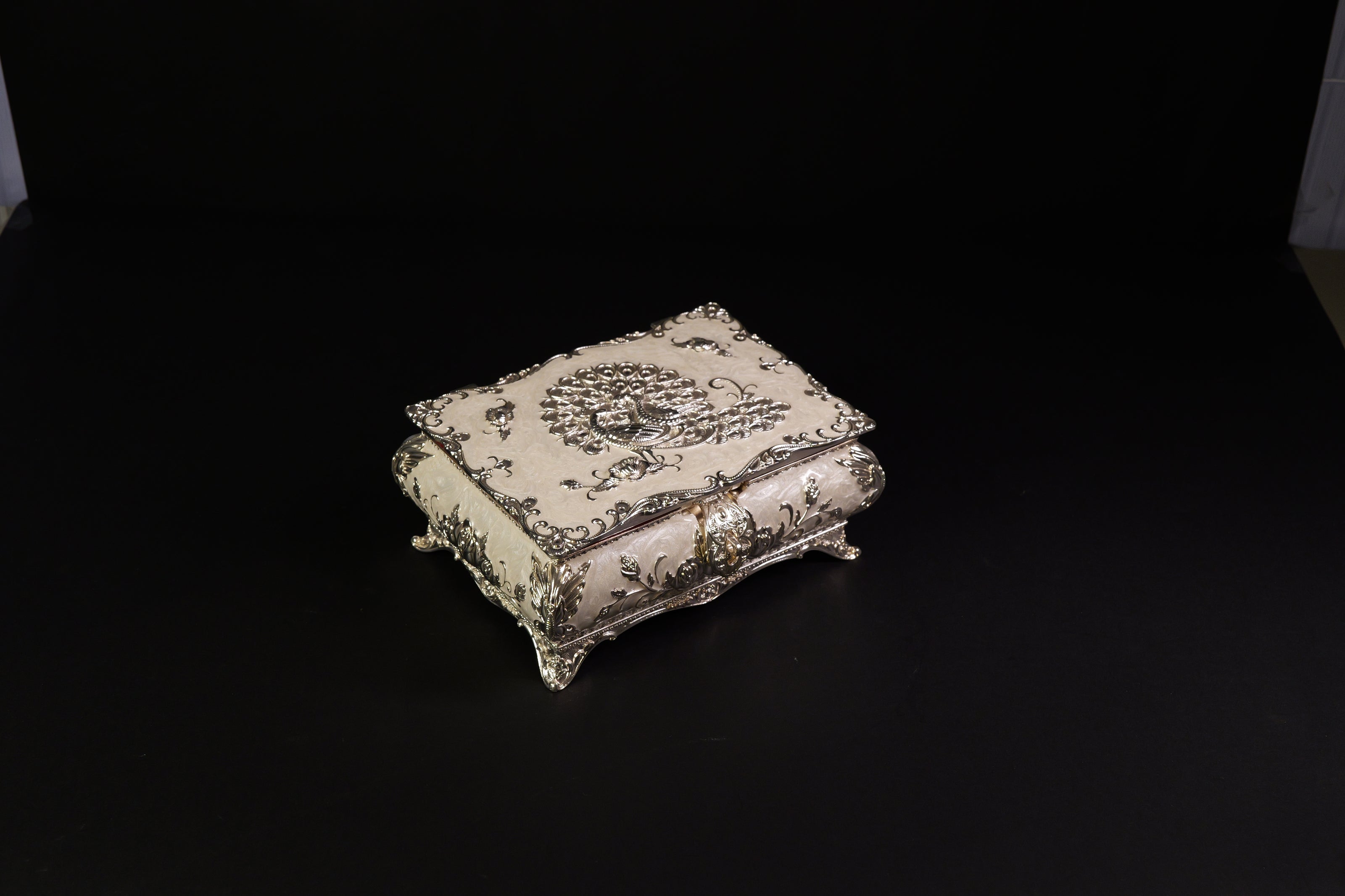 JEWELLERY BOX (MEDIUM)
