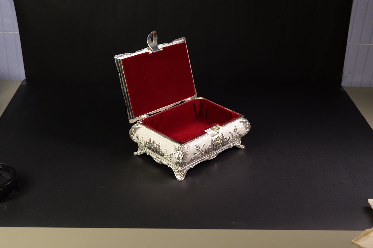 JEWELLERY BOX (MEDIUM)